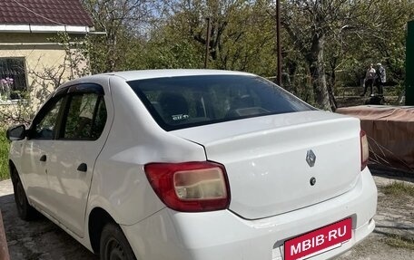 Renault Logan II, 2017 год, 450 000 рублей, 5 фотография
