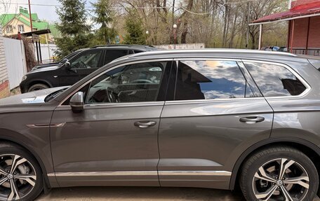 Volkswagen Touareg III, 2020 год, 5 600 000 рублей, 3 фотография