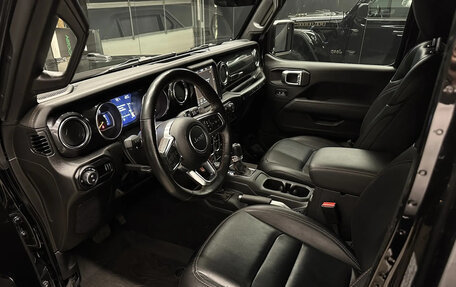 Jeep Wrangler, 2022 год, 14 000 000 рублей, 17 фотография