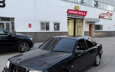 Mercedes-Benz C-Класс, 1994 год, 200 000 рублей, 1 фотография