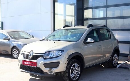 Renault Sandero II рестайлинг, 2017 год, 896 000 рублей, 1 фотография