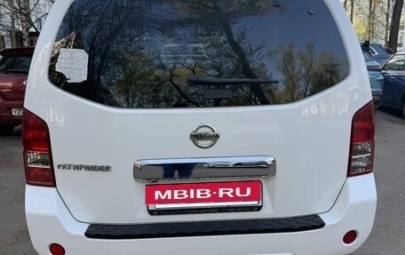 Nissan Pathfinder, 2013 год, 2 200 000 рублей, 2 фотография