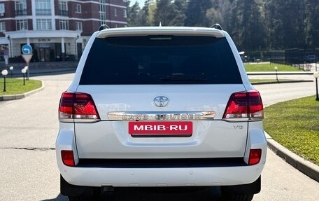 Toyota Land Cruiser 200, 2014 год, 3 882 000 рублей, 6 фотография