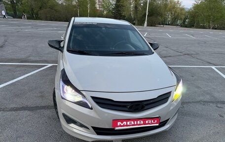 Hyundai Solaris II рестайлинг, 2014 год, 1 250 000 рублей, 12 фотография