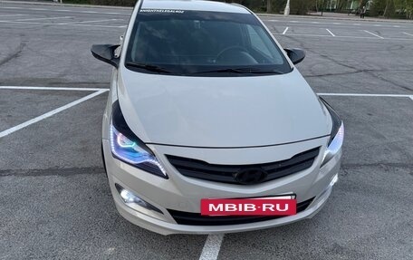 Hyundai Solaris II рестайлинг, 2014 год, 1 250 000 рублей, 17 фотография