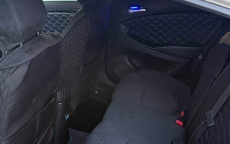 Hyundai Solaris II рестайлинг, 2014 год, 1 250 000 рублей, 22 фотография
