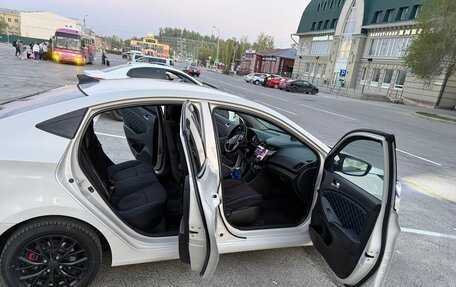 Hyundai Solaris II рестайлинг, 2014 год, 1 250 000 рублей, 30 фотография