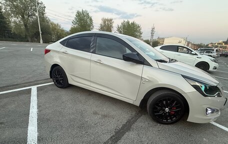 Hyundai Solaris II рестайлинг, 2014 год, 1 250 000 рублей, 34 фотография