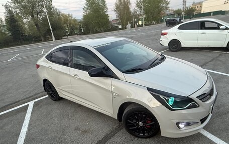 Hyundai Solaris II рестайлинг, 2014 год, 1 250 000 рублей, 37 фотография