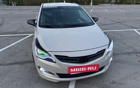 Hyundai Solaris II рестайлинг, 2014 год, 1 250 000 рублей, 40 фотография