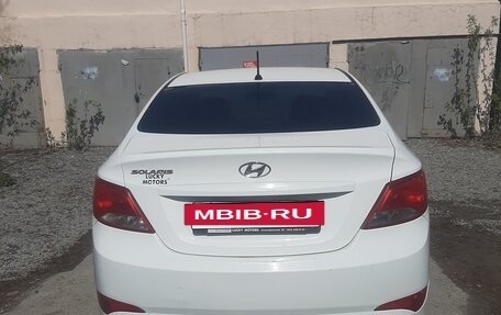 Hyundai Solaris II рестайлинг, 2016 год, 550 000 рублей, 2 фотография