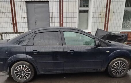 Ford Focus II рестайлинг, 2005 год, 350 000 рублей, 2 фотография