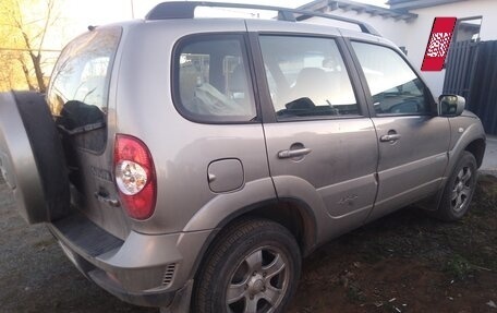 Chevrolet Niva I рестайлинг, 2011 год, 535 000 рублей, 4 фотография