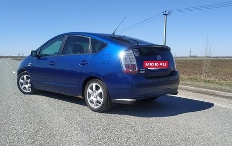 Toyota Prius, 2009 год, 685 000 рублей, 2 фотография