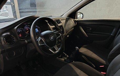 Renault Logan II, 2018 год, 680 000 рублей, 7 фотография