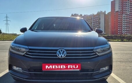 Volkswagen Passat B8 рестайлинг, 2016 год, 1 850 000 рублей, 2 фотография