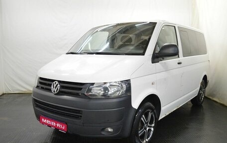 Volkswagen Caravelle T5, 2013 год, 1 600 000 рублей, 1 фотография