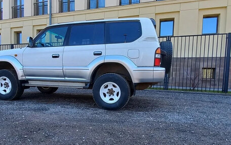 Toyota Land Cruiser Prado 90 рестайлинг, 1997 год, 970 000 рублей, 1 фотография