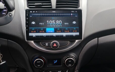 Hyundai Solaris II рестайлинг, 2016 год, 840 000 рублей, 10 фотография