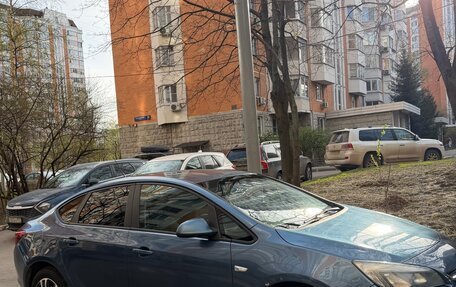Opel Astra J, 2012 год, 750 000 рублей, 2 фотография