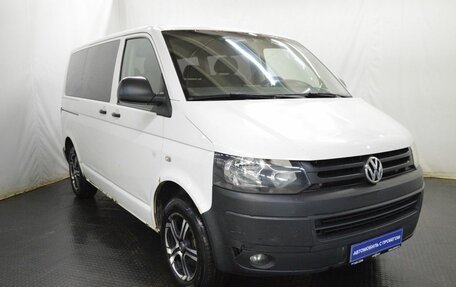 Volkswagen Caravelle T5, 2013 год, 1 600 000 рублей, 3 фотография