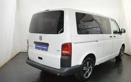 Volkswagen Caravelle T5, 2013 год, 1 600 000 рублей, 4 фотография