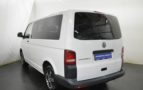 Volkswagen Caravelle T5, 2013 год, 1 600 000 рублей, 6 фотография