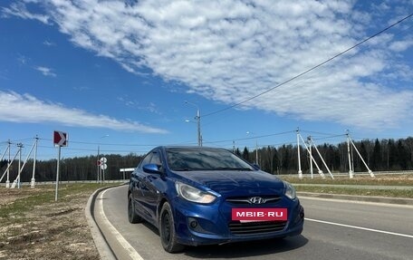 Hyundai Solaris II рестайлинг, 2012 год, 700 000 рублей, 10 фотография