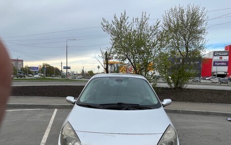 Renault Scenic III, 2005 год, 400 000 рублей, 2 фотография