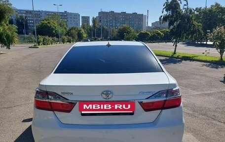 Toyota Camry, 2015 год, 2 250 000 рублей, 8 фотография