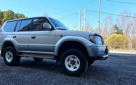 Toyota Land Cruiser Prado 90 рестайлинг, 1997 год, 970 000 рублей, 10 фотография