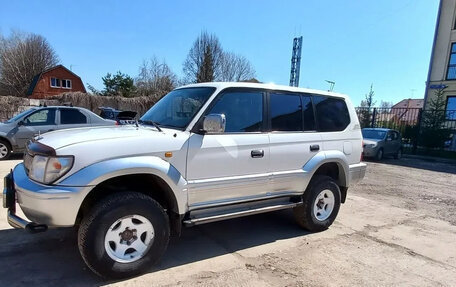 Toyota Land Cruiser Prado 90 рестайлинг, 1997 год, 970 000 рублей, 13 фотография