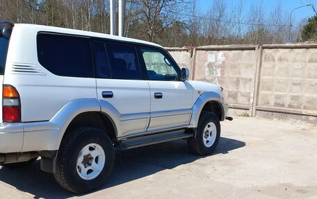 Toyota Land Cruiser Prado 90 рестайлинг, 1997 год, 970 000 рублей, 17 фотография