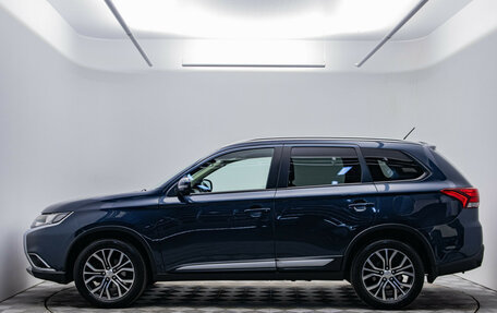 Mitsubishi Outlander III рестайлинг 3, 2016 год, 2 030 000 рублей, 8 фотография
