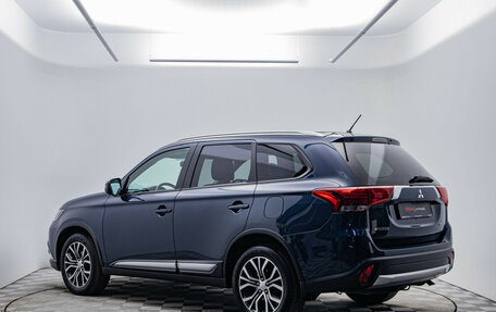 Mitsubishi Outlander III рестайлинг 3, 2016 год, 2 030 000 рублей, 7 фотография