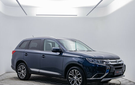 Mitsubishi Outlander III рестайлинг 3, 2016 год, 2 030 000 рублей, 3 фотография