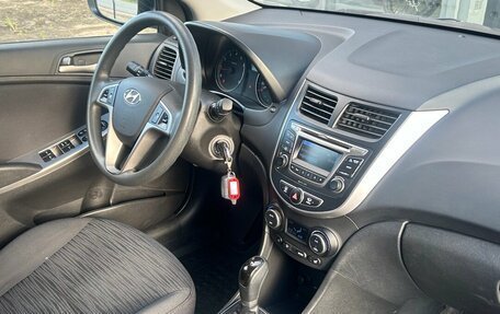 Hyundai Solaris II рестайлинг, 2015 год, 1 150 000 рублей, 18 фотография