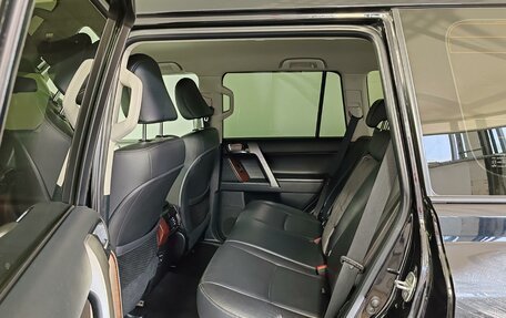 Toyota Land Cruiser Prado 150 рестайлинг 2, 2014 год, 3 499 000 рублей, 12 фотография