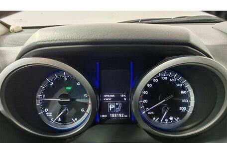 Toyota Land Cruiser Prado 150 рестайлинг 2, 2014 год, 3 499 000 рублей, 13 фотография