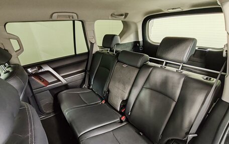 Toyota Land Cruiser Prado 150 рестайлинг 2, 2014 год, 3 499 000 рублей, 22 фотография
