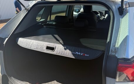 Toyota RAV4, 2021 год, 3 400 000 рублей, 7 фотография
