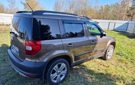 Skoda Yeti I рестайлинг, 2013 год, 1 000 000 рублей, 6 фотография