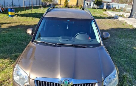 Skoda Yeti I рестайлинг, 2013 год, 1 000 000 рублей, 12 фотография