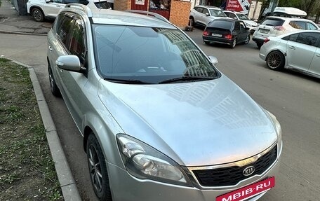 KIA cee'd I рестайлинг, 2010 год, 549 999 рублей, 7 фотография