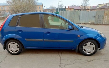 Ford Fiesta, 2007 год, 450 000 рублей, 3 фотография