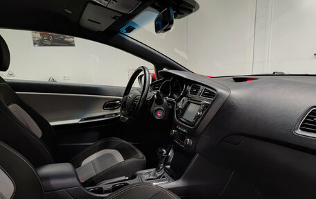 KIA cee'd III, 2015 год, 1 092 000 рублей, 15 фотография