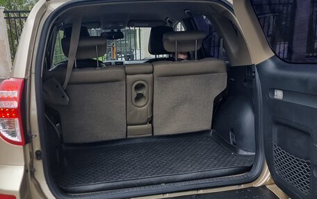 Toyota RAV4, 2011 год, 1 525 000 рублей, 10 фотография