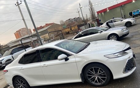 Toyota Camry, 2022 год, 3 500 000 рублей, 3 фотография