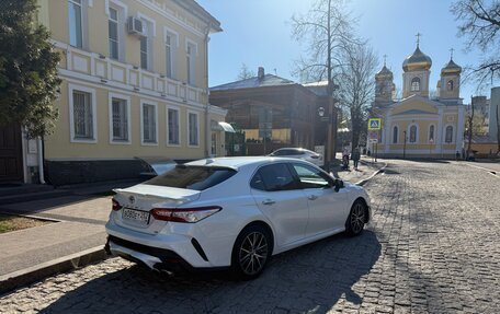 Toyota Camry, 2021 год, 3 750 000 рублей, 7 фотография