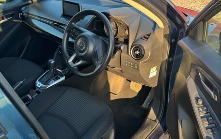 Mazda Demio IV, 2019 год, 1 000 000 рублей, 8 фотография